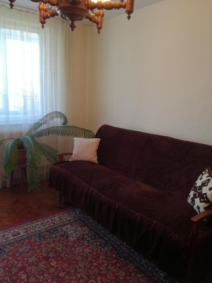Sara Apartman Târgu-Mureş Buitenkant foto