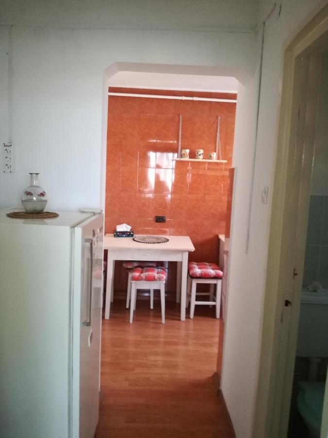 Sara Apartman Târgu-Mureş Buitenkant foto